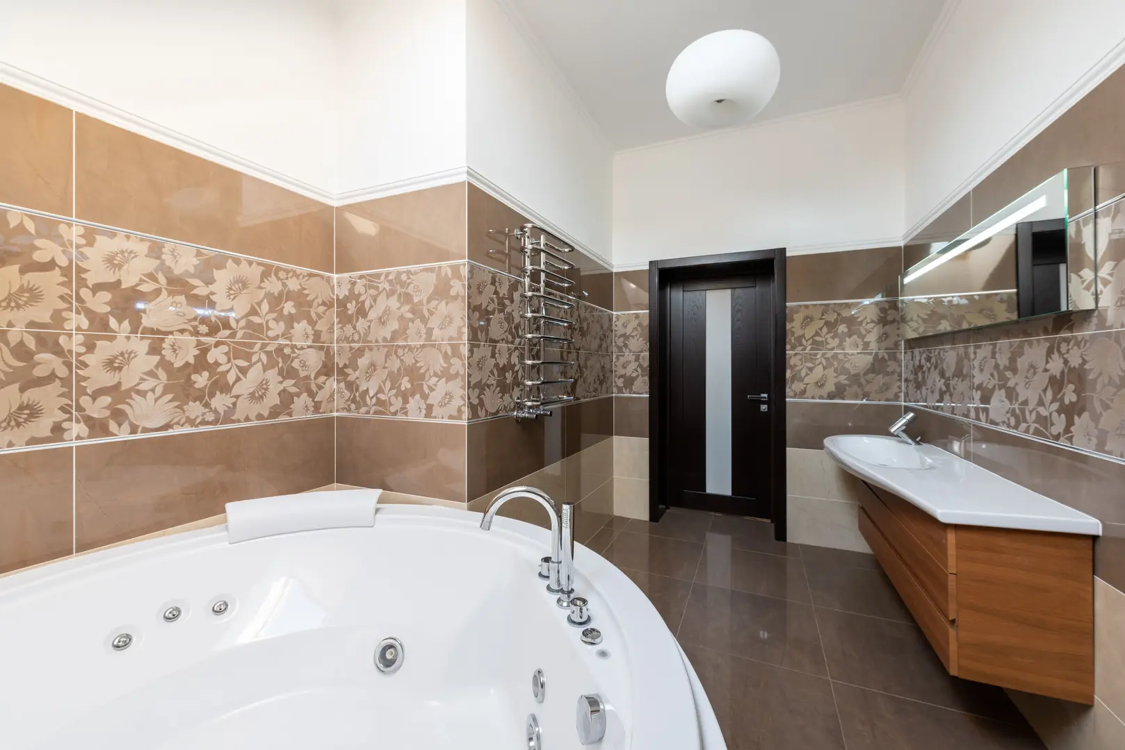 Are Baths Outdated For Modern Bathrooms?