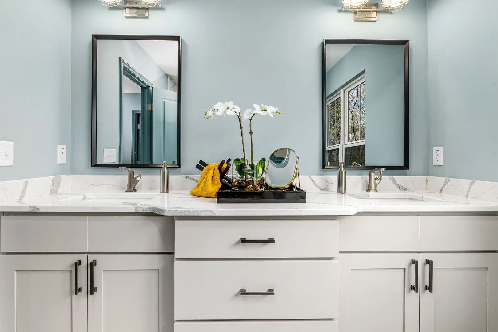 How to Install a Bathroom Mirror Cabinet: A Practical Step-by-Step Guide